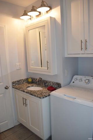 210 Leslie Avenue, Evansville, IN 47712