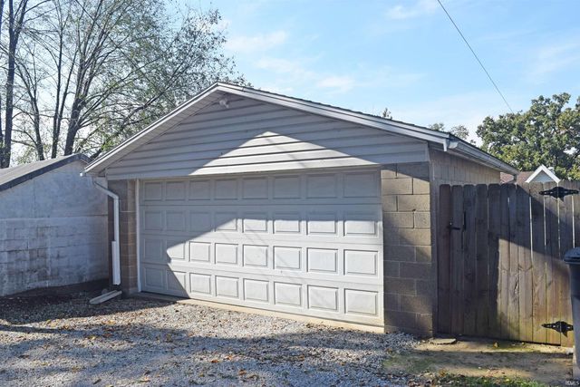 210 Leslie Avenue, Evansville, IN 47712