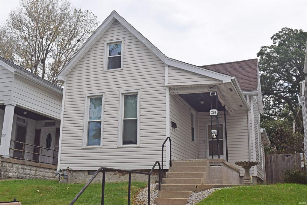 210 Leslie Avenue, Evansville, IN 47712