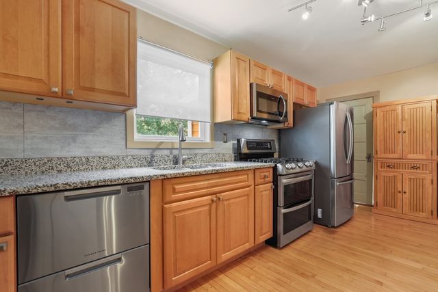 13157 Greenwood Avenue, Blue Island, IL 60406