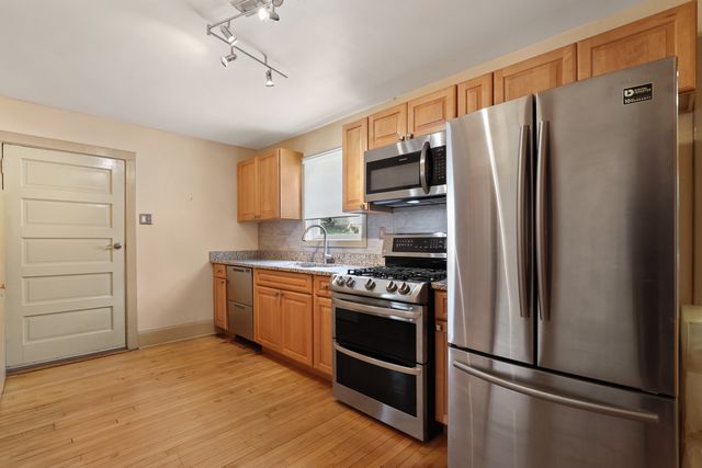 13157 Greenwood Avenue, Blue Island, IL 60406