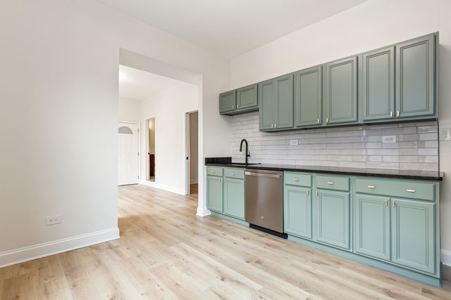 1449 N Ashland Avenue 2R, Chicago, IL 60622