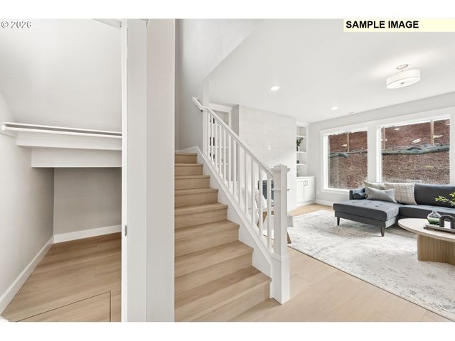 16450 Sw CAMBRIDGE Ln, Portland, OR 97224