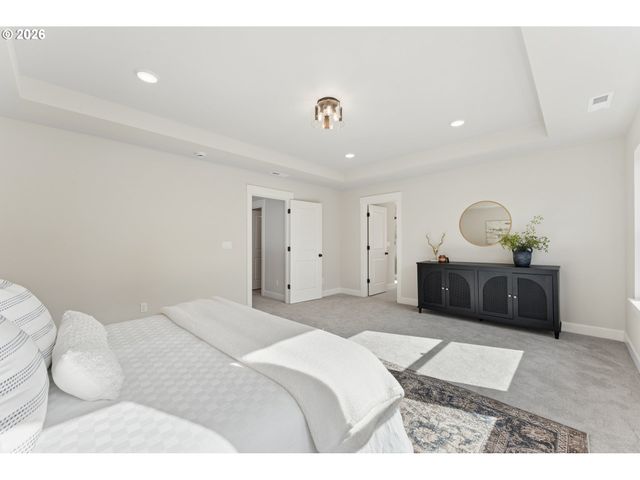 16450 Sw CAMBRIDGE Ln, Portland, OR 97224