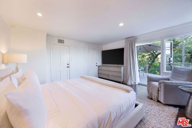 1398 Miller Drive, Los Angeles, CA 90069