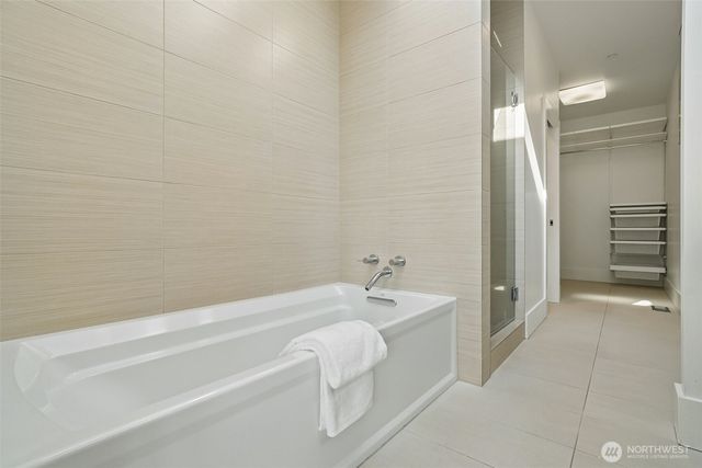 1522 211th Place NE, Sammamish, WA 98074