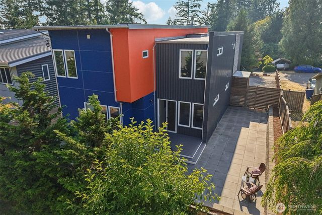 1522 211th Place NE, Sammamish, WA 98074