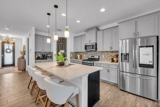 14613 RED CASTLE AVENUE, Lithia, FL 33547