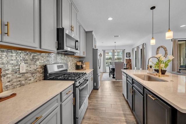 14613 RED CASTLE AVENUE, Lithia, FL 33547