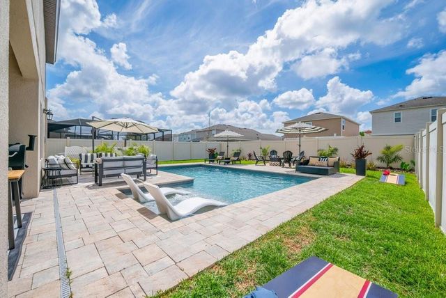 14613 RED CASTLE AVENUE, Lithia, FL 33547