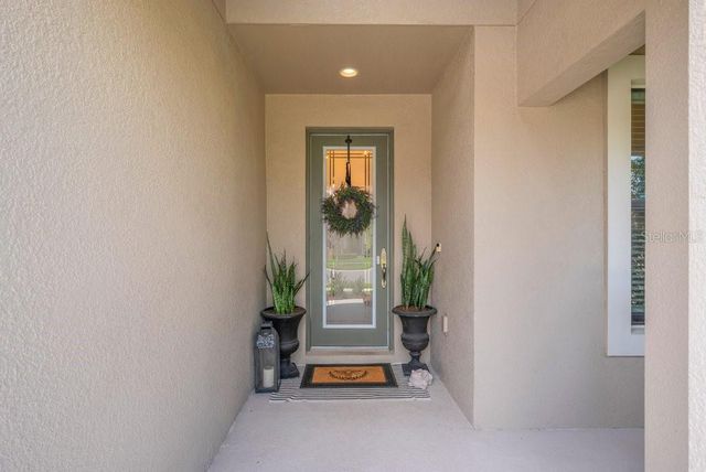 14613 RED CASTLE AVENUE, Lithia, FL 33547