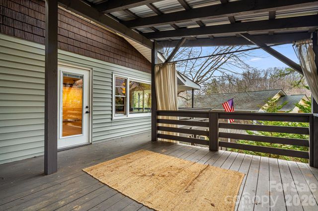 61 White Dogwood Lane, Lake Junaluska, NC 28745