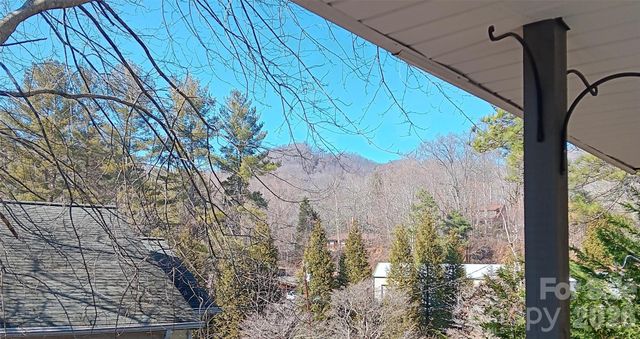 61 White Dogwood Lane, Lake Junaluska, NC 28745