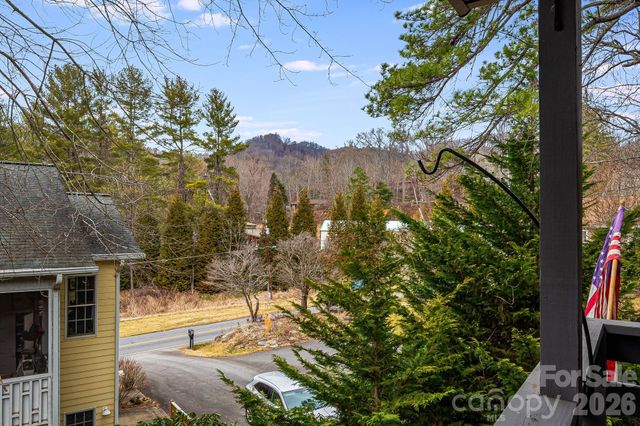 61 White Dogwood Lane, Lake Junaluska, NC 28745