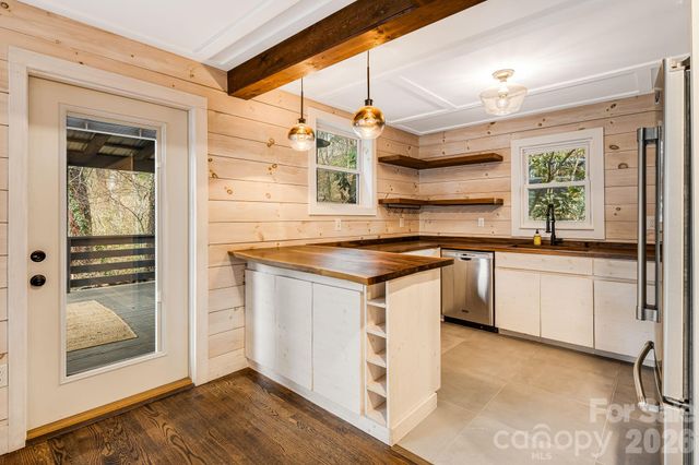 61 White Dogwood Lane, Lake Junaluska, NC 28745