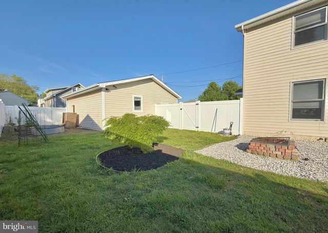 321 NEW JERSEY AVE, National Park, NJ 08063