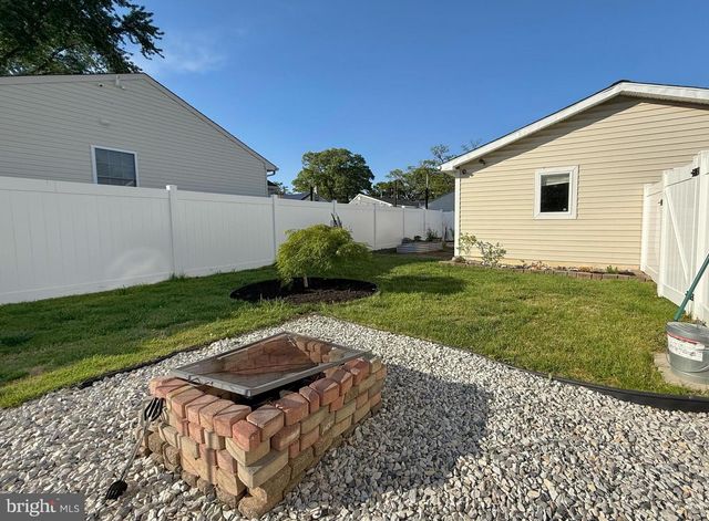 321 NEW JERSEY AVE, National Park, NJ 08063