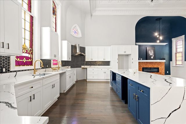 200 W Crawford Street, Peotone, IL 60468