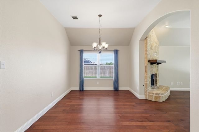 6108 Roaring Creek, Denton, TX 76226