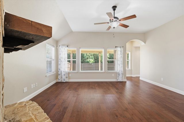 6108 Roaring Creek, Denton, TX 76226