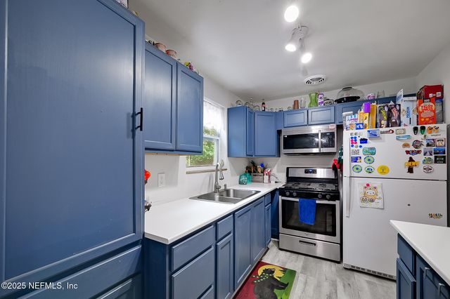 6829 TANGO Lane N, Jacksonville, FL 32210