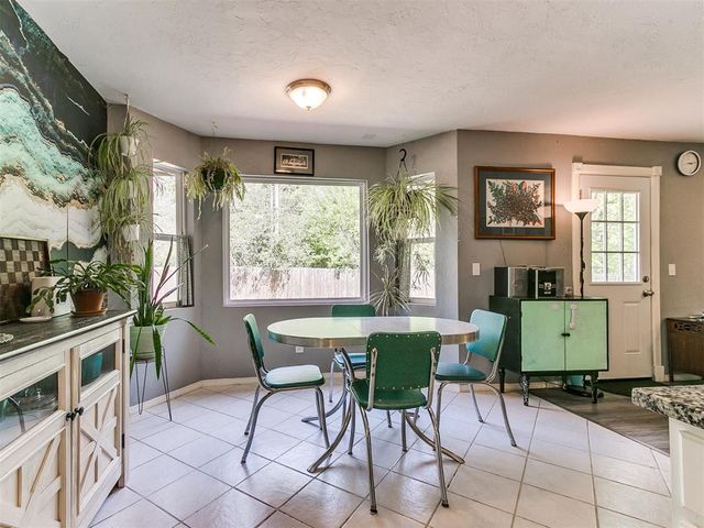 2501 N Weatherford Drive, Norman, OK 73071
