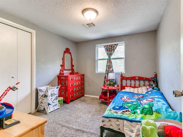 2501 N Weatherford Drive, Norman, OK 73071