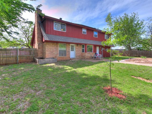 2501 N Weatherford Drive, Norman, OK 73071