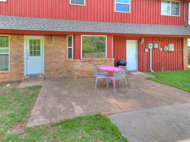 2501 N Weatherford Drive, Norman, OK 73071