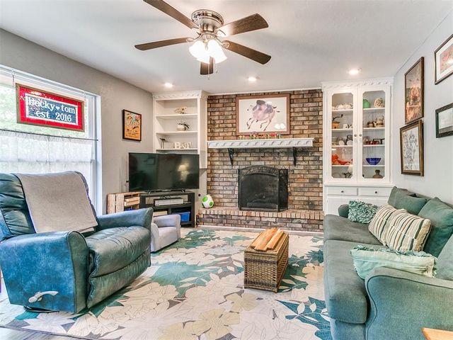 2501 N Weatherford Drive, Norman, OK 73071
