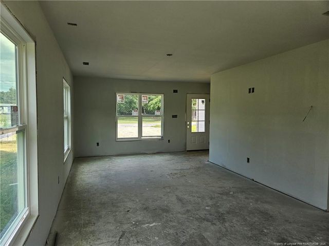 3542 Camden Road Ext, Fayetteville, NC 28306