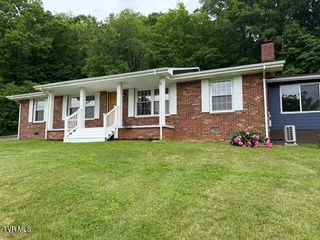 1125 Eastbrook Drive, Kingsport, TN 37663