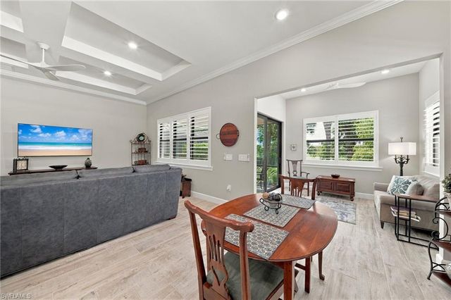 9724 Everglades DR, Naples, FL 34120