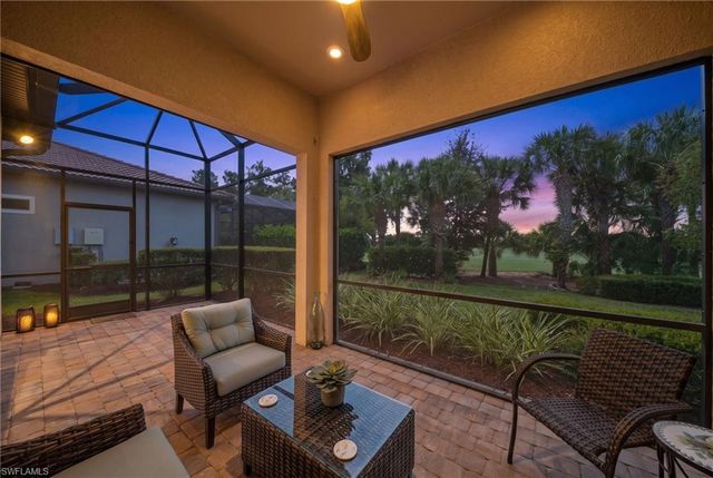 9724 Everglades DR, Naples, FL 34120
