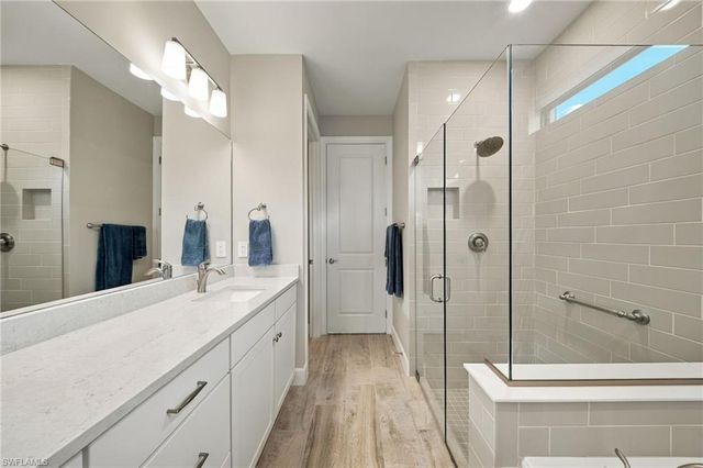9724 Everglades DR, Naples, FL 34120