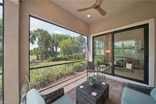 9724 Everglades DR, Naples, FL 34120