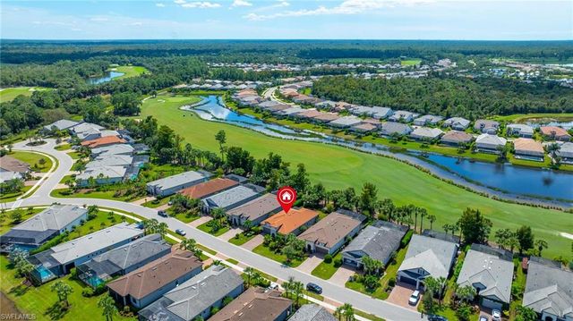 9724 Everglades DR, Naples, FL 34120