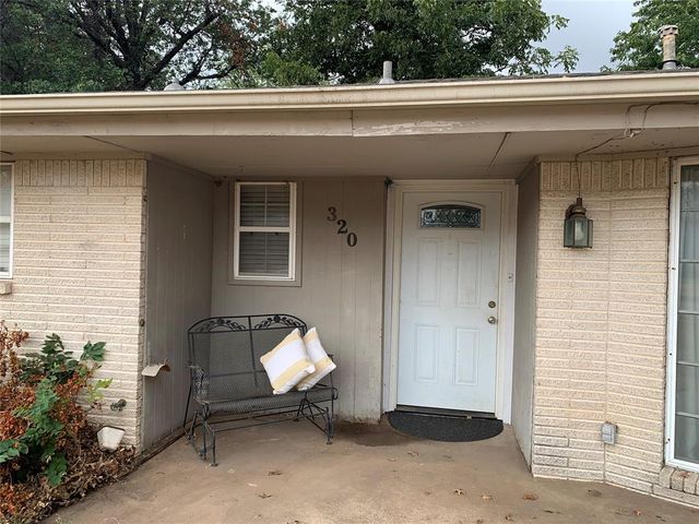 320 S Ranchwood Manor Drive, Oklahoma City, OK 73139