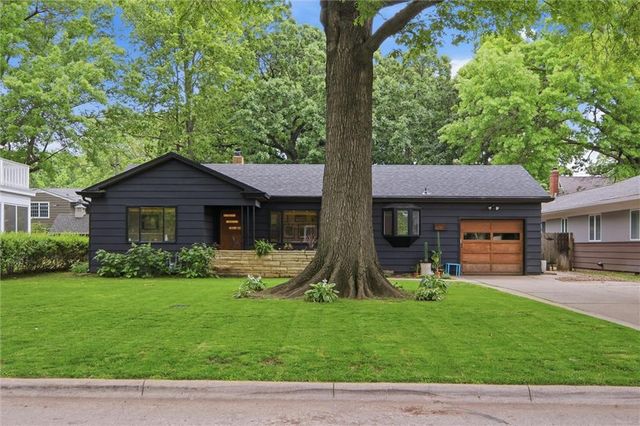 1506 University Drive, Lawrence, KS 66044