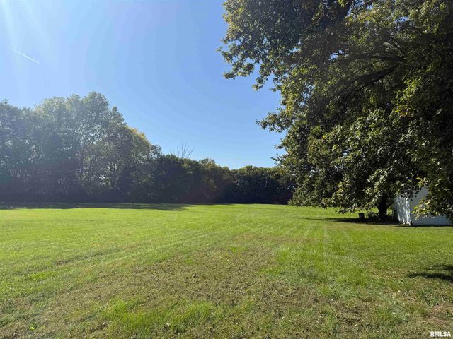 1007 SPRING BAY Road, East Peoria, IL 61611