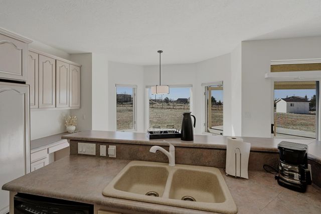 10250 Modesto Avenue NE, Albuquerque, NM 87122