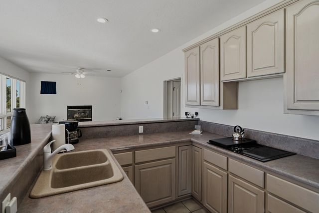 10250 Modesto Avenue NE, Albuquerque, NM 87122