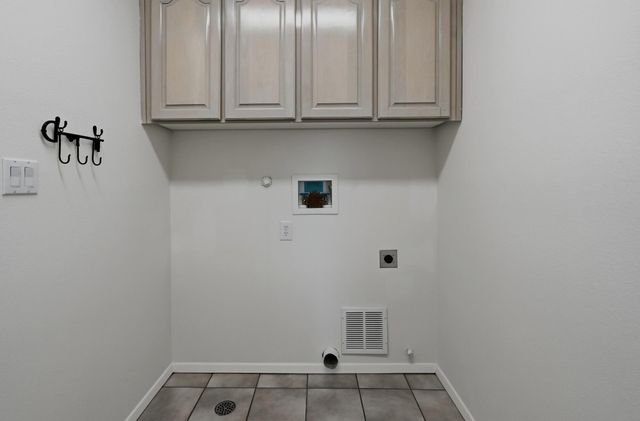 10250 Modesto Avenue NE, Albuquerque, NM 87122