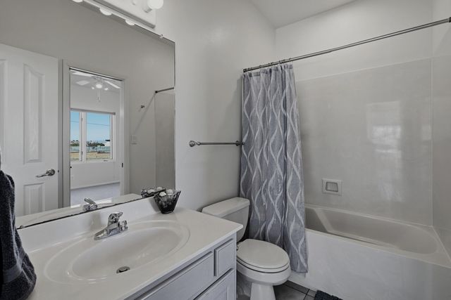 10250 Modesto Avenue NE, Albuquerque, NM 87122