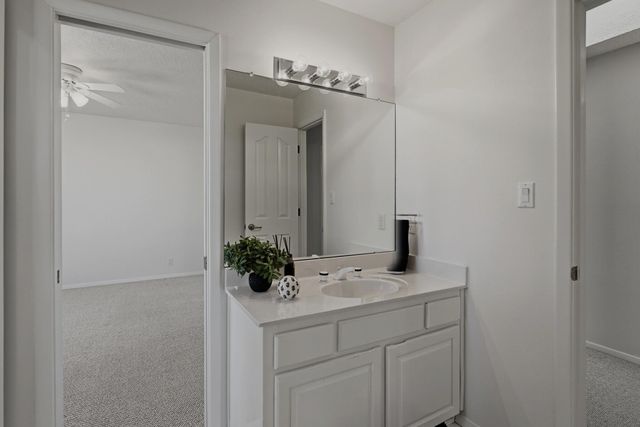 10250 Modesto Avenue NE, Albuquerque, NM 87122