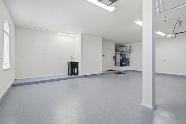 10250 Modesto Avenue NE, Albuquerque, NM 87122