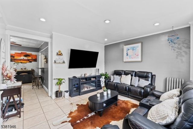 17 Boyle Pl, Elizabeth City, NJ 07202