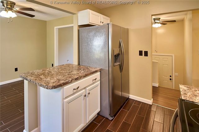 5294A Questa Drive, Cross Lanes, WV 25313