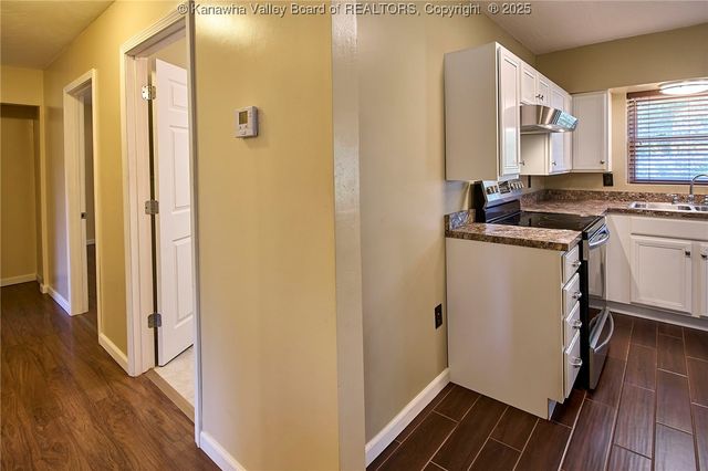 5294A Questa Drive, Cross Lanes, WV 25313