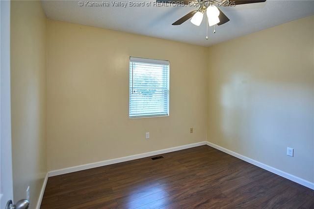 5294A Questa Drive, Cross Lanes, WV 25313